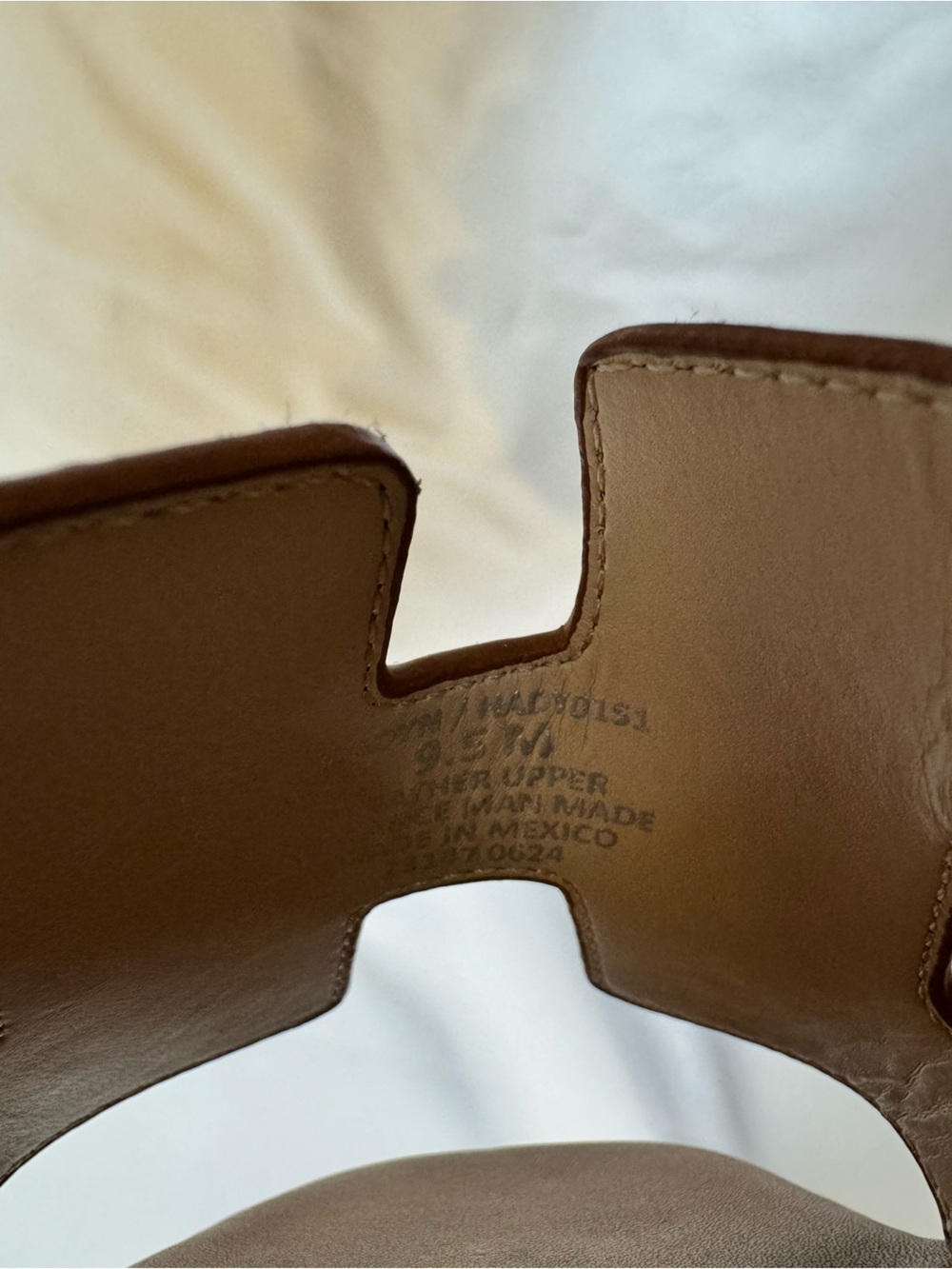 Steve Madden Hadyn Cognac Leather Sandals - Picture 4 of 4